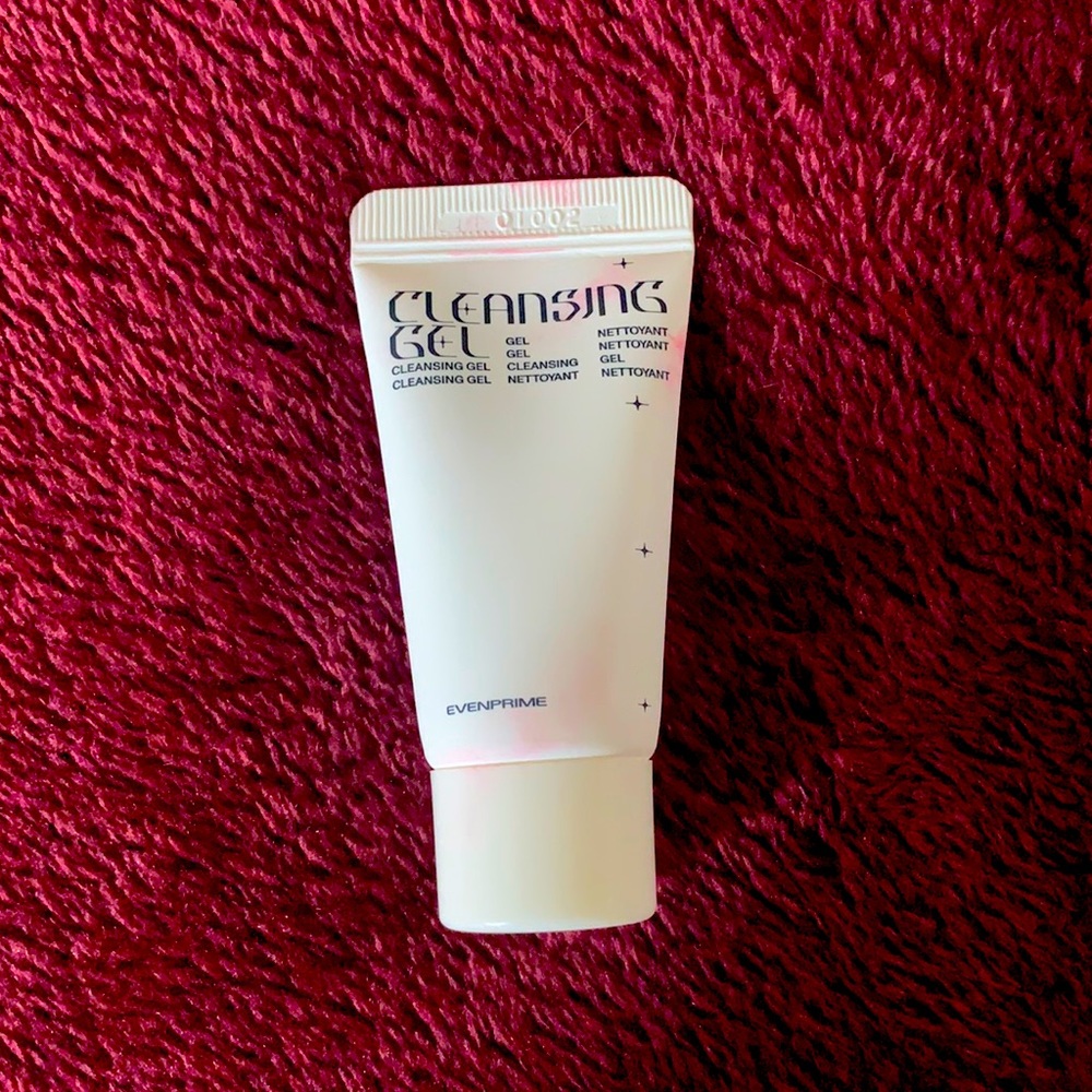 Sealed cleansing gel